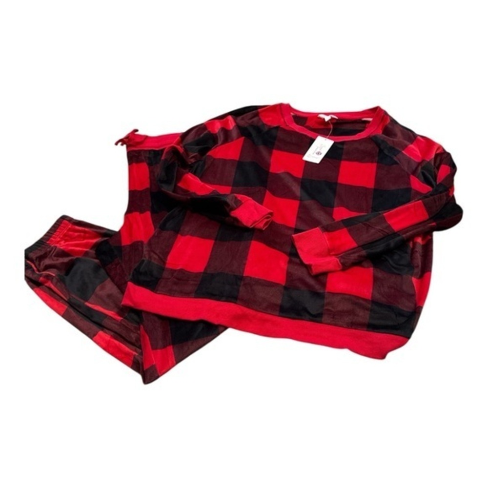 Secret Treasures Red and Black Checkered Pajama Set Cozycore Cabincore